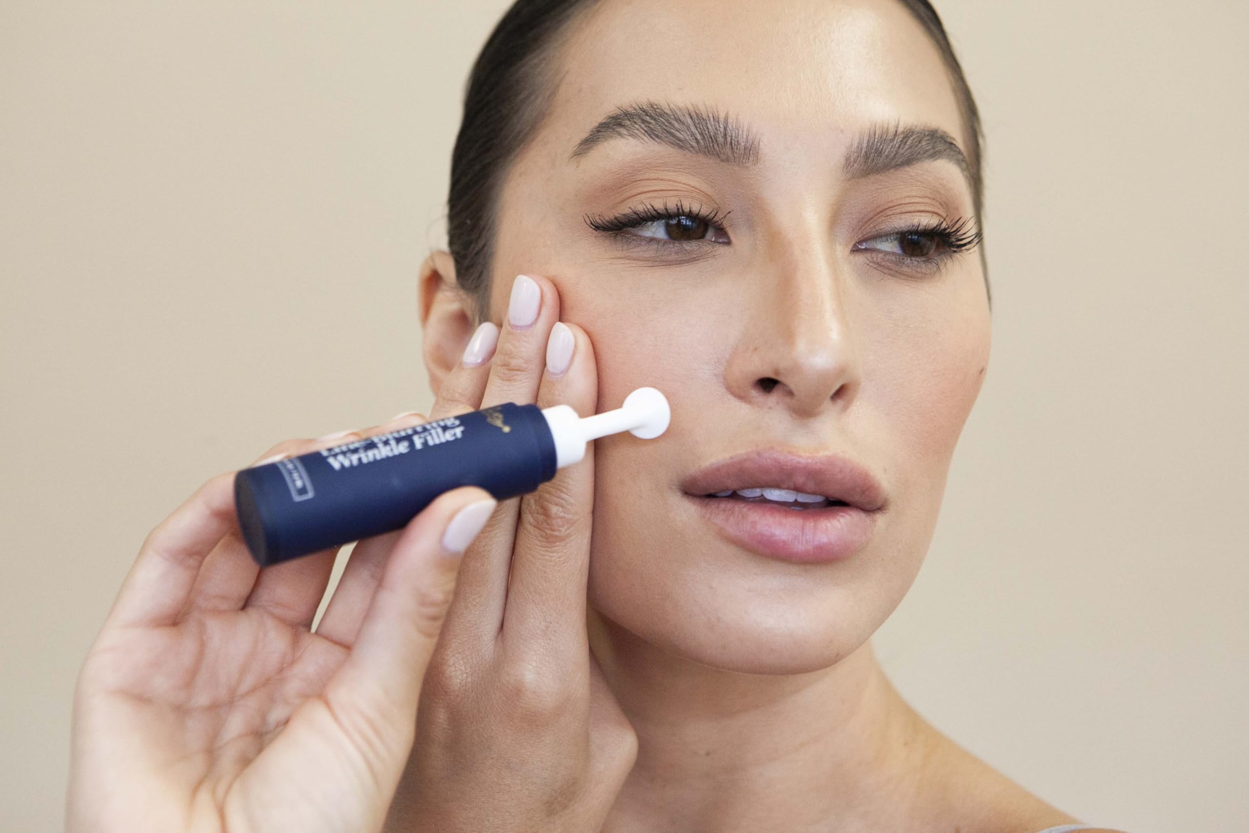 City Beauty Line-Blurring Wrinkle Filler neck application demonstrates firming around delicate areas