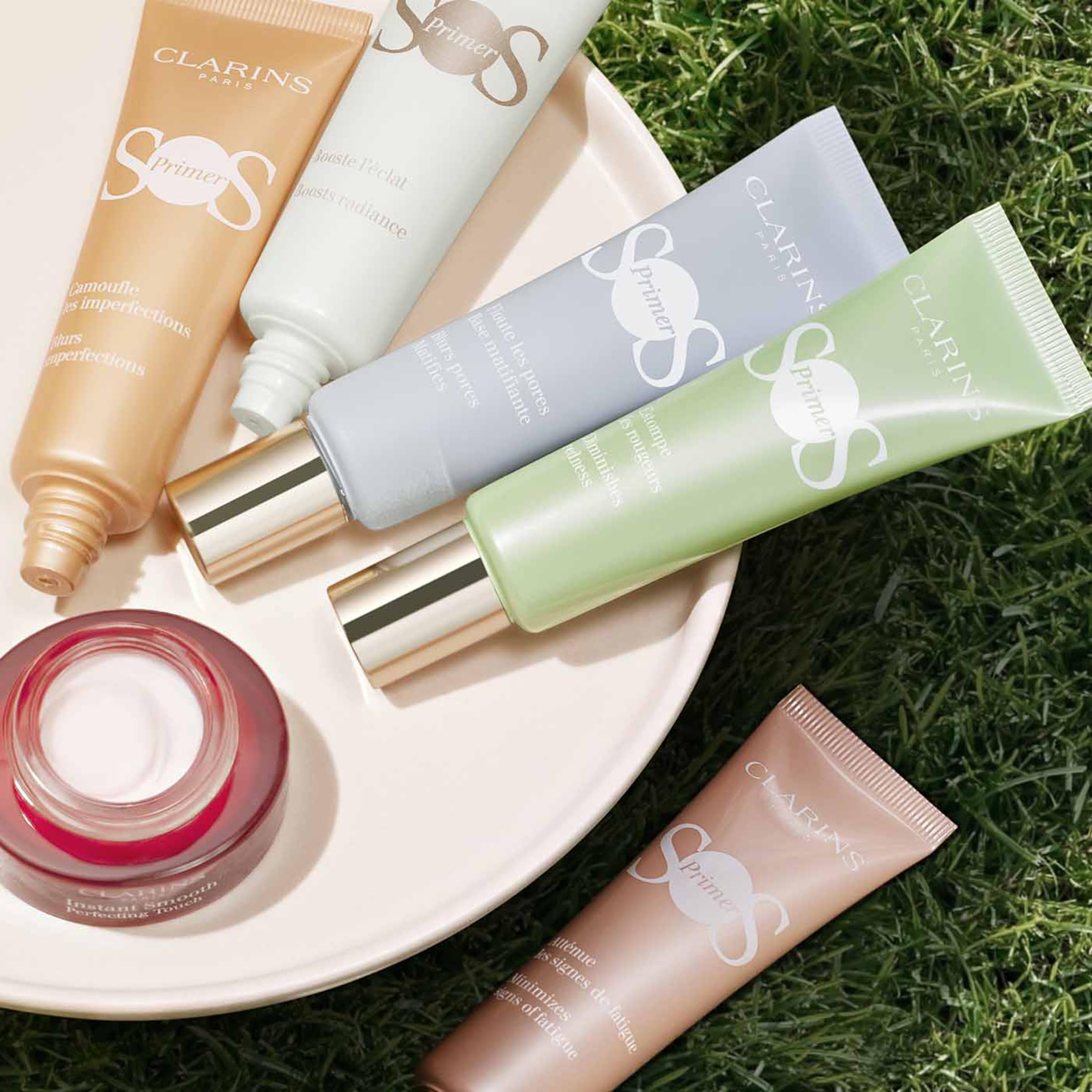 Packaging close-up highlighting travel-friendly 0.5 oz size