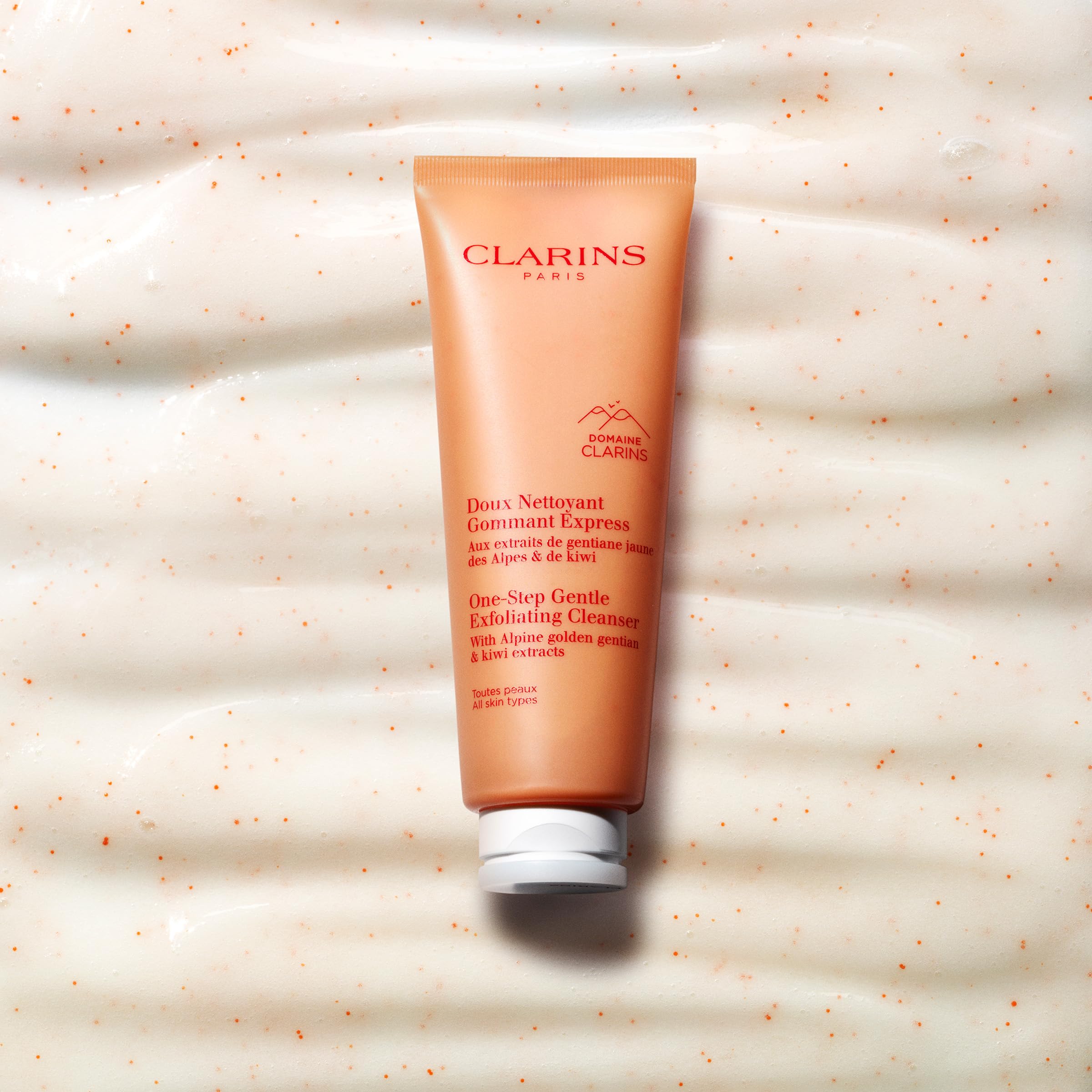 Makeup removal with Clarins One-Step Gentle Exfoliating Cleanser
