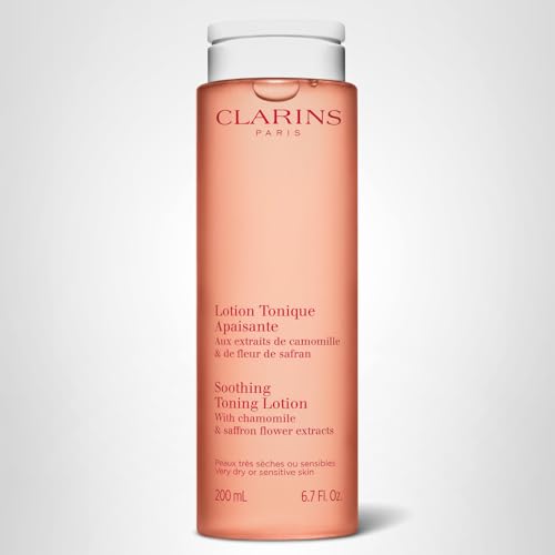 Clarins Soothing Toning Lotion camomile-detail highlights natural extract for sensitive skin.