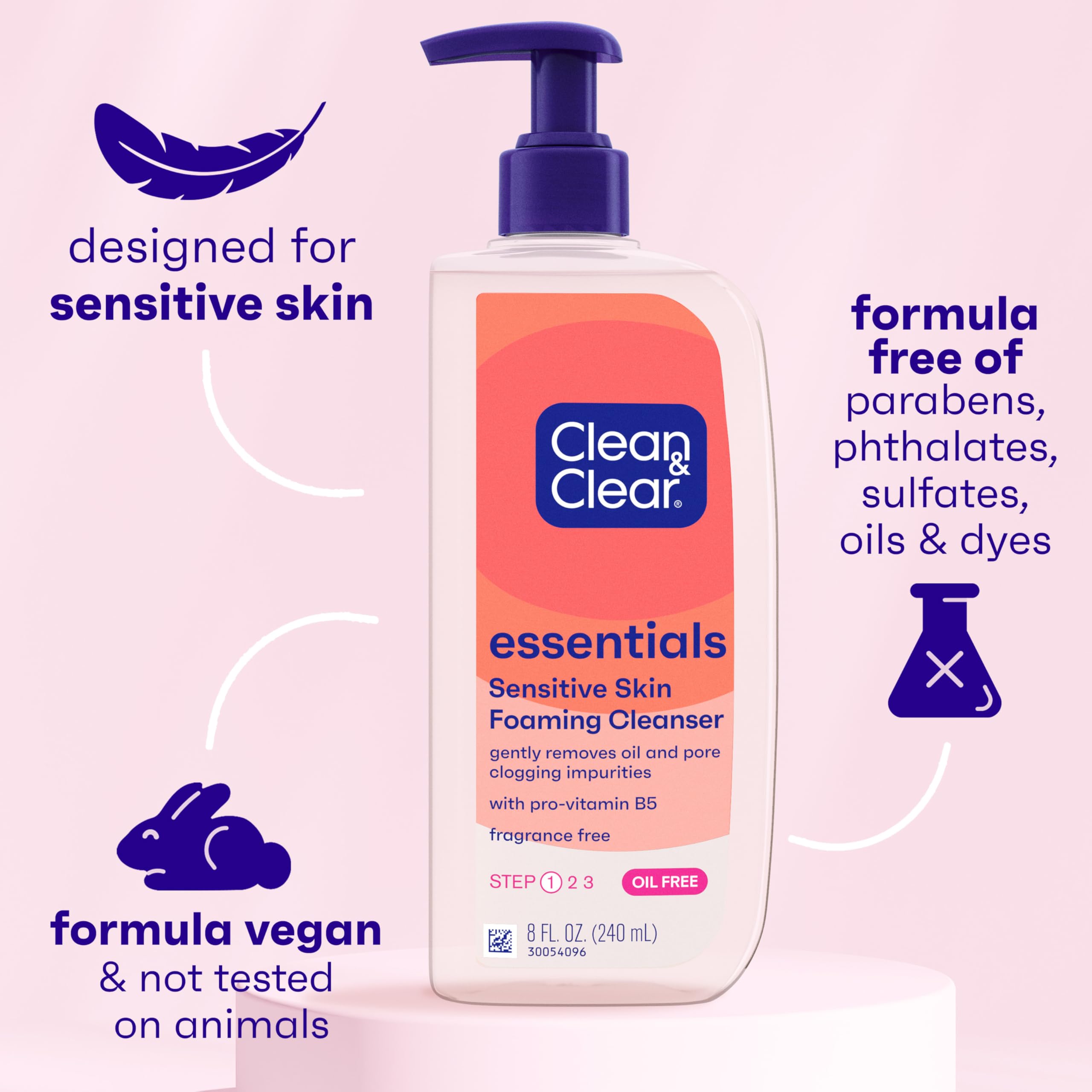 Clean & Clear Essentials hands-application image for quick daily cleansing use.