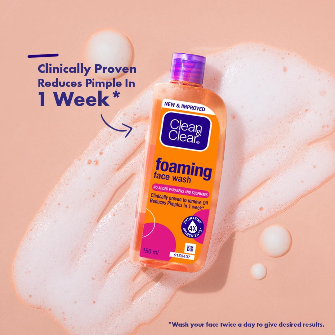 Clean & Clear Foaming Face Wash ingredients visual highlighting oil control.