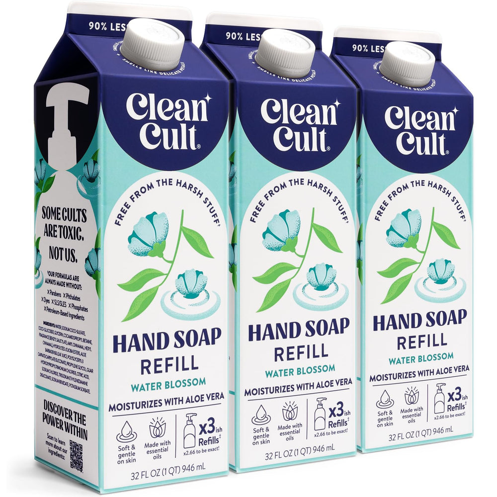 Cleancult recarga de jabón de manos Water Blossom para manos limpias.