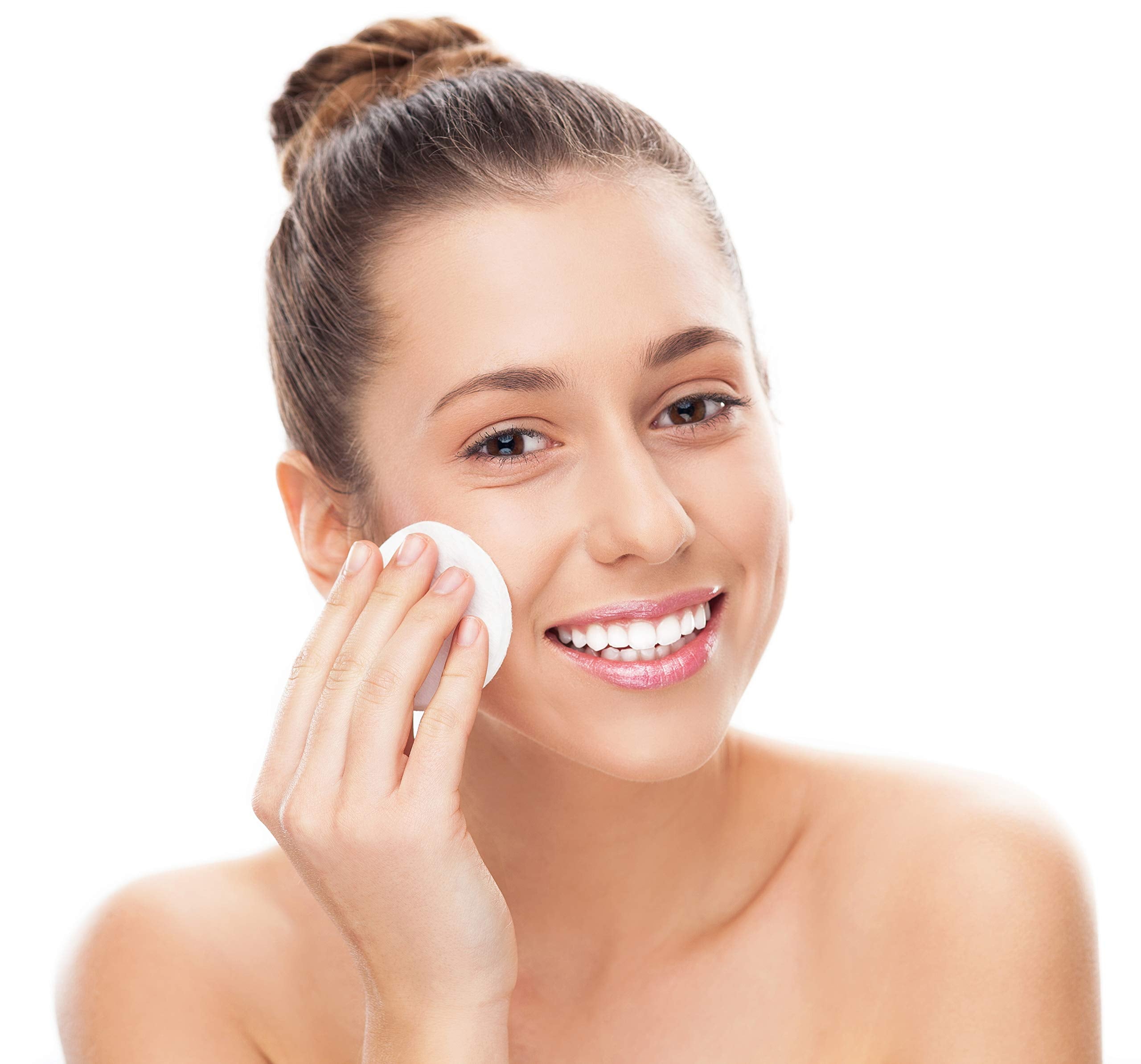 Multi-layer, extra-absorbent rounds ideal for makeup removal.