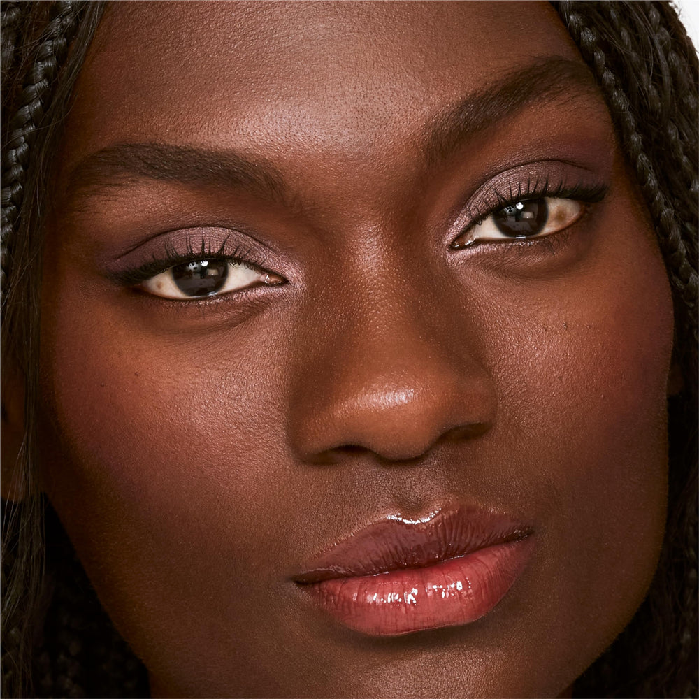 Clinique All About Shadow Pink Honey shades for soft, romantic daytime looks.