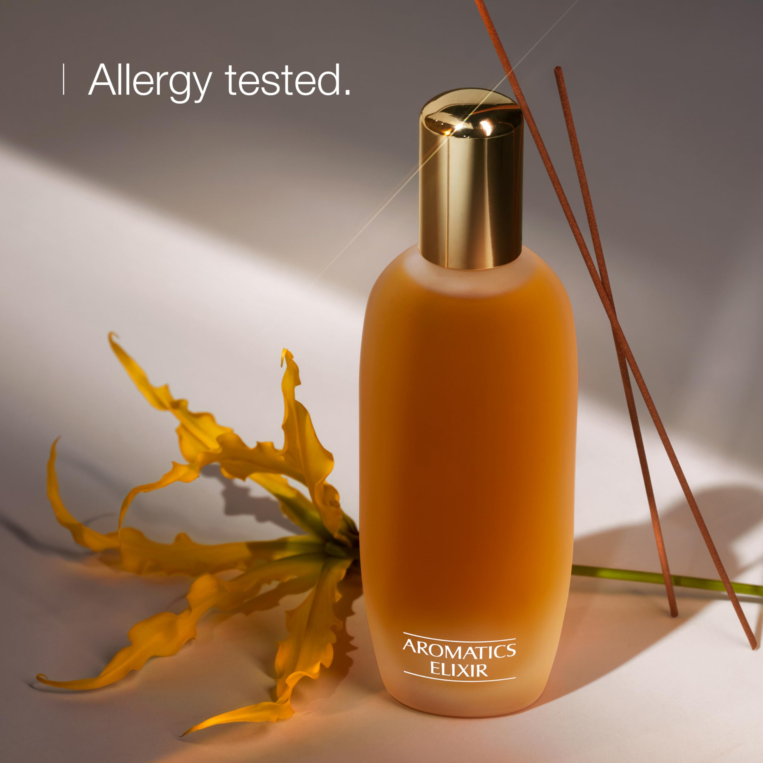 Clinique Aromatics Elixir woody-note-patchouli emphasizes the rich base of the scent.