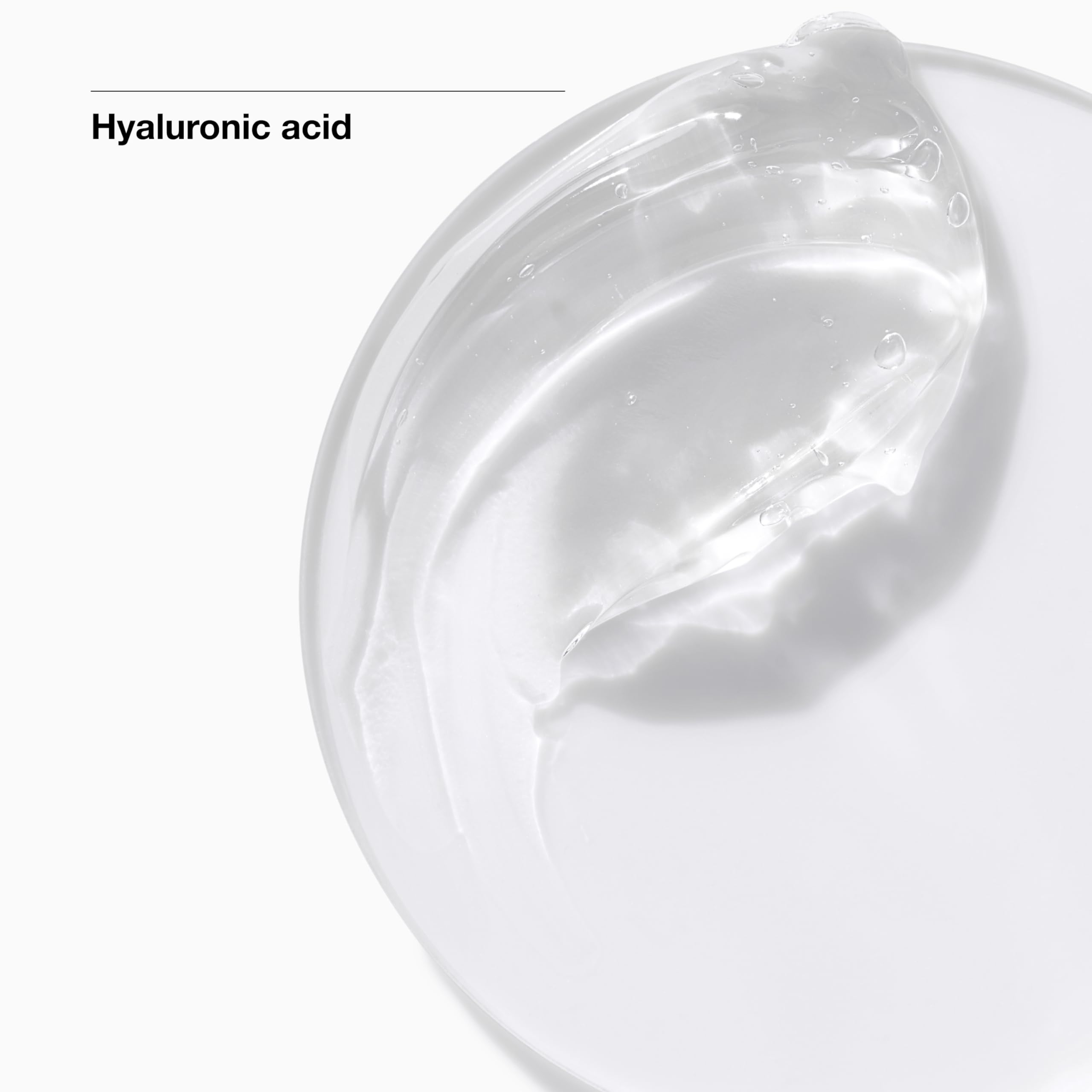 Clinique Dramatically Different Hydrating Jelly bottle beside clean face for daily hydration.