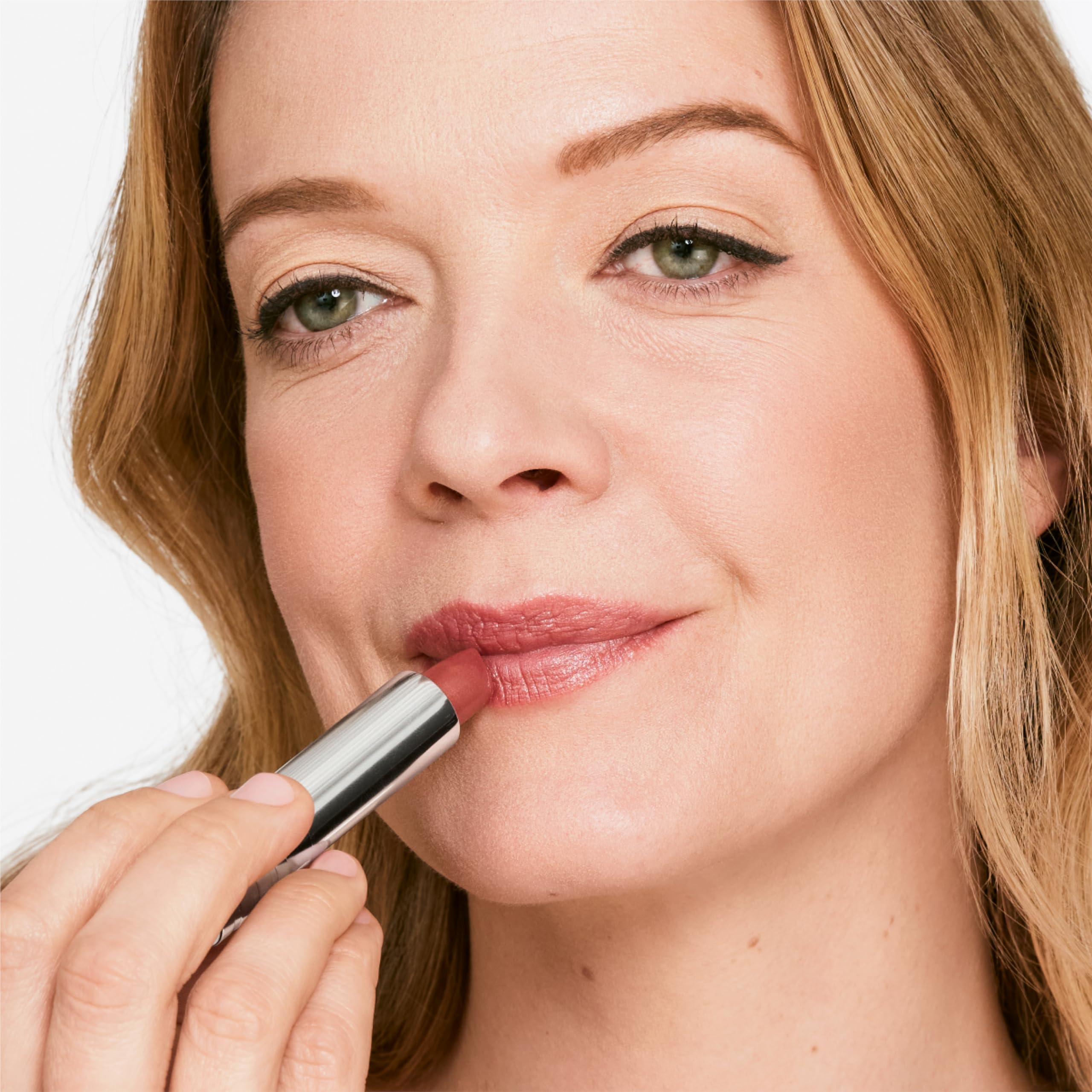 Long-wear lip color from Clinique resists feathering and maintains comfort.