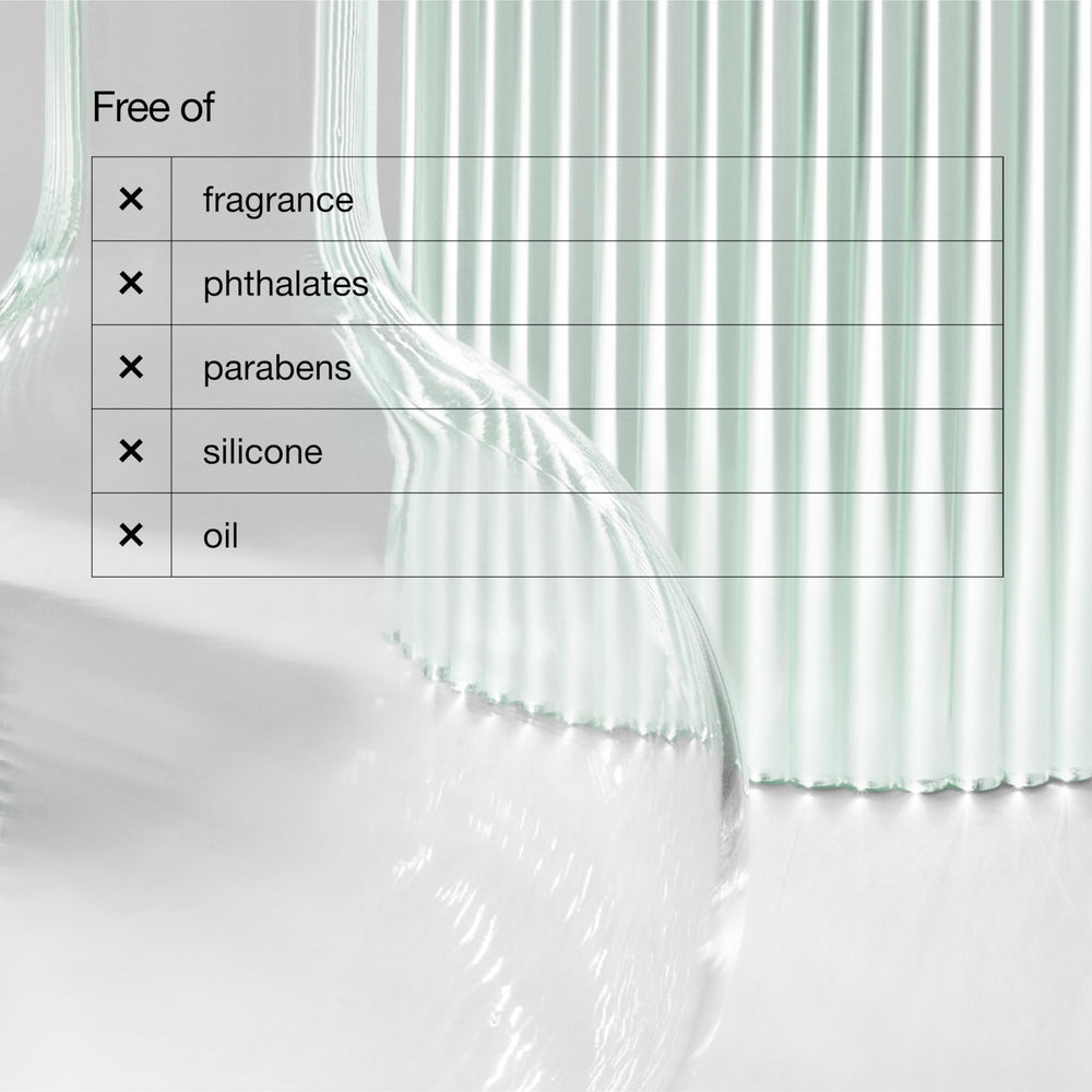 Clinique Even Better Pore Defying Primer applied on skin shows a pore-minimized look.
