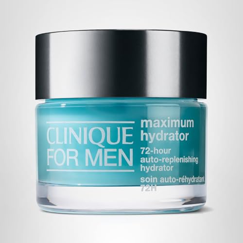 Clinique for Men Maximum Hydrator packaging close-up highlights a lightweight, oil-free formula.