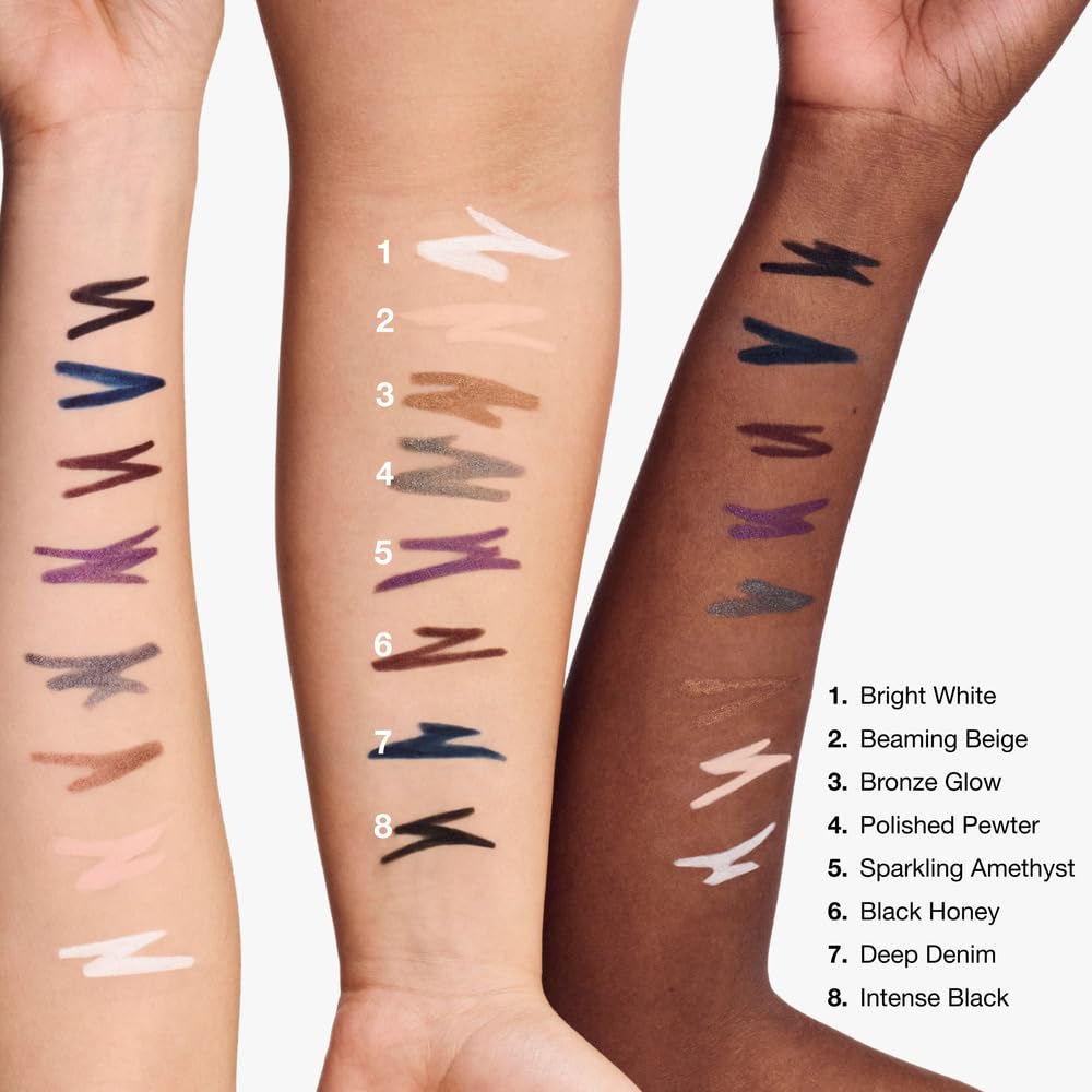 Creamy gel formula texture of Clinique eyeliner for easy blending
