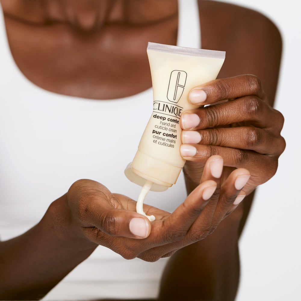 Clinique Hyaluronic Acid Glycerin Complex focus demonstrates advanced moisture retention.