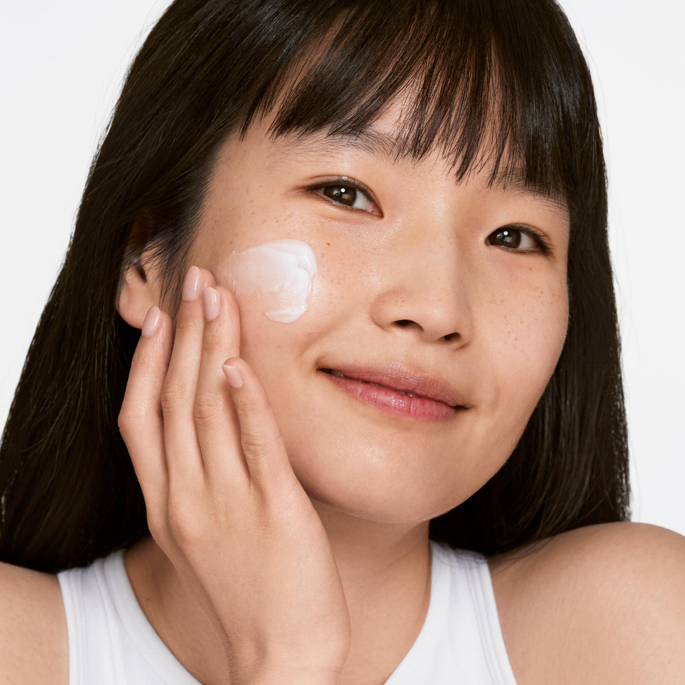 Cica ingredient visualization providing soothing comfort in Clinique moisturizer.