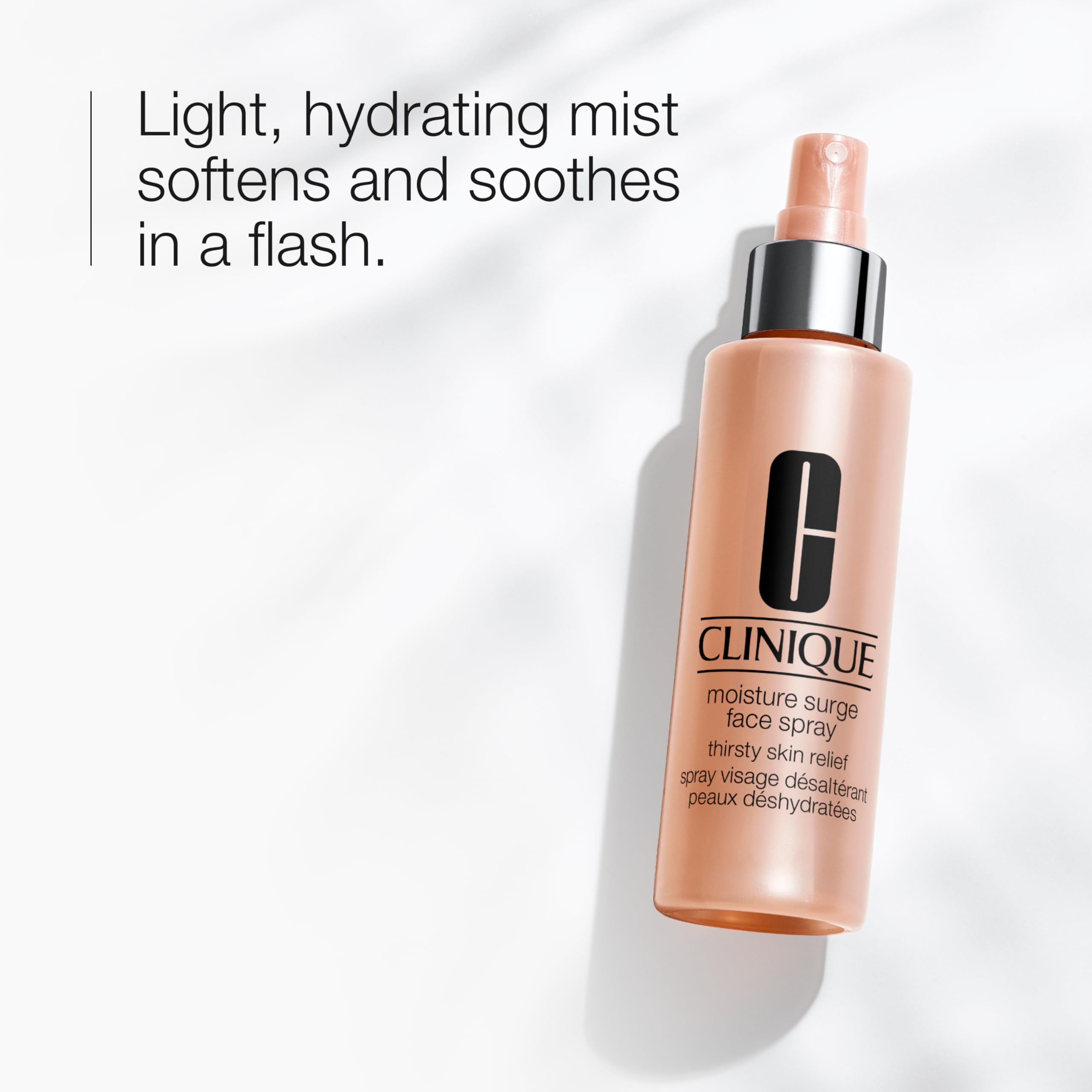 Clinique Moisture Surge niebla facial mini para viaje, refresca la piel en movimiento.