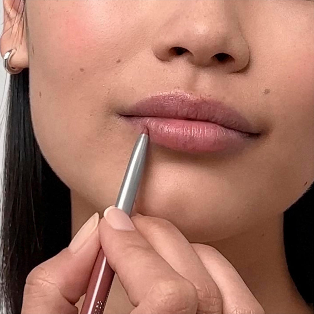 Clinique Quickliner For Lips base color application before lipstick for depth.