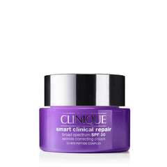 Clinique Smart Clinical Repair SPF30 tube close-up showing daily anti-aging protection.