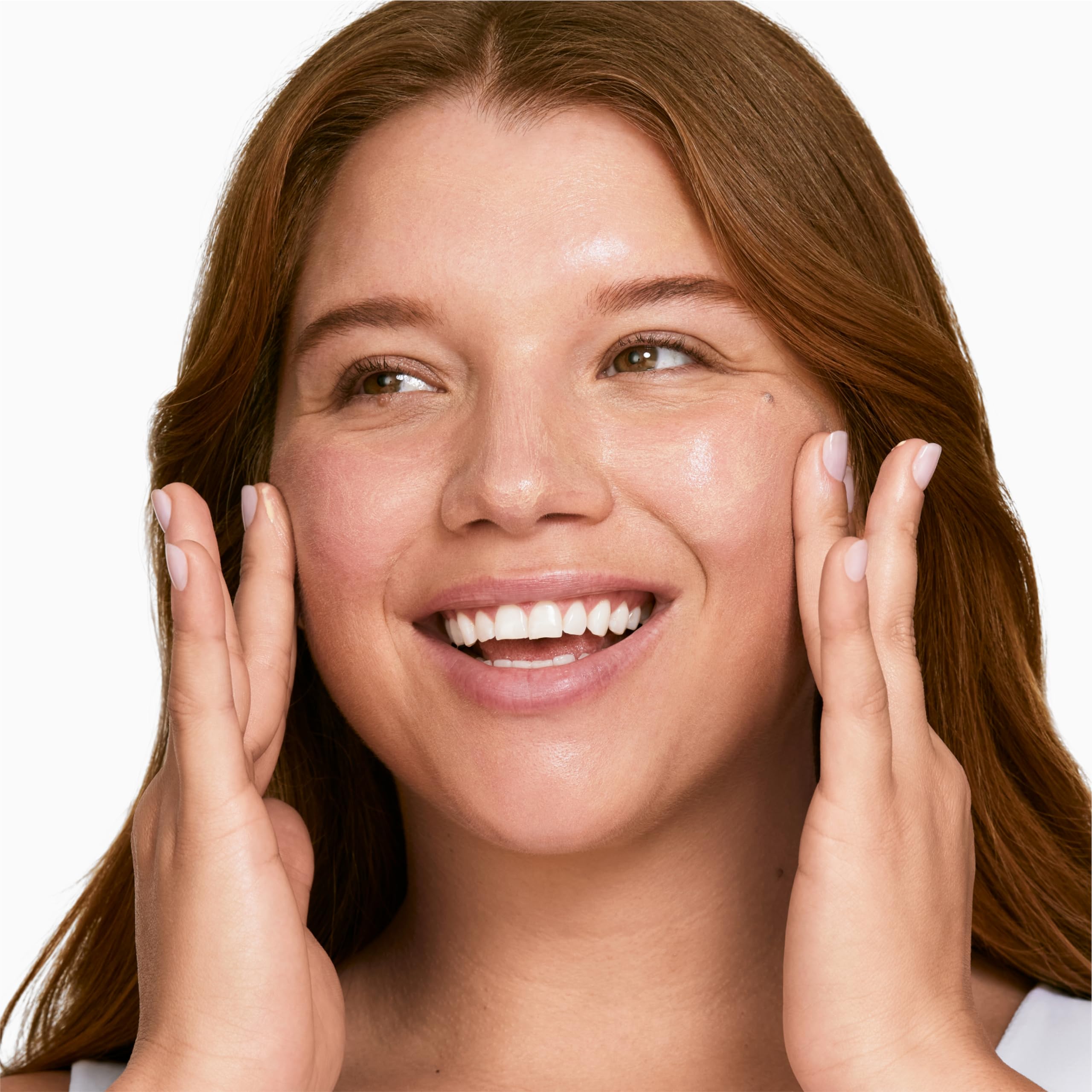 Clinique Superdefense City Block SPF 50 provides broad-spectrum protection against UVA/UVB.