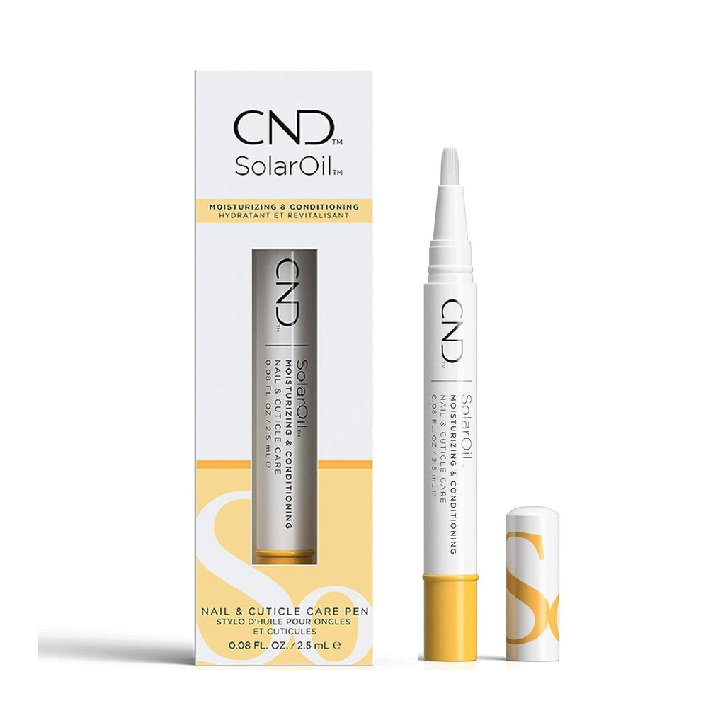CND SolarOil, botella y aplicador, hidratación ligera para uñas y cutículas.