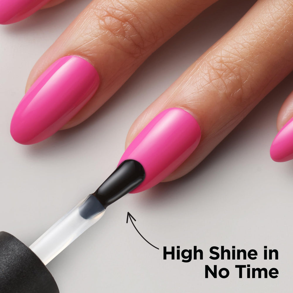 CND Vinylux aplicación fácil para retoques sin esfuerzo.