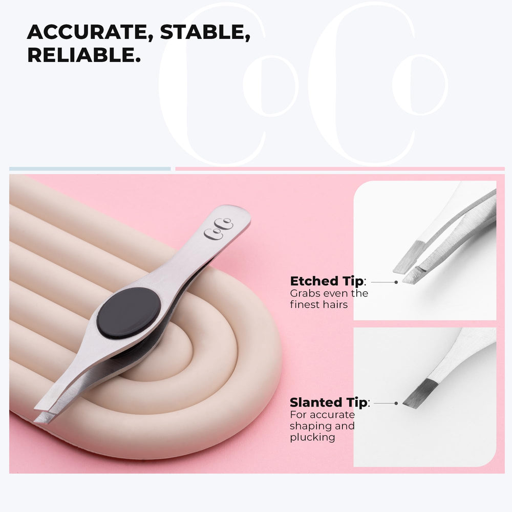Coco's Closet hygienic storage case protects tips and keeps tools clean.
