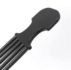 Coiffure Extensions CE hair-pick-comb in black, detangles with ease