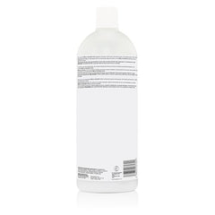 COLORCHARM Cream Developer in a mixing bowl enables precise color formulation.