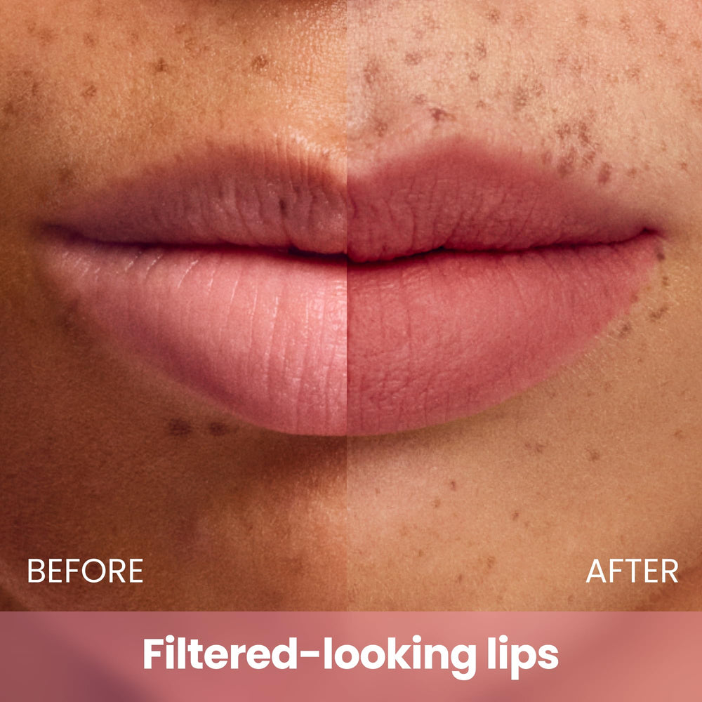 Aplicación del COLORGRAM Nude Blur Tint en labios, acabado mate suave y cómodo.