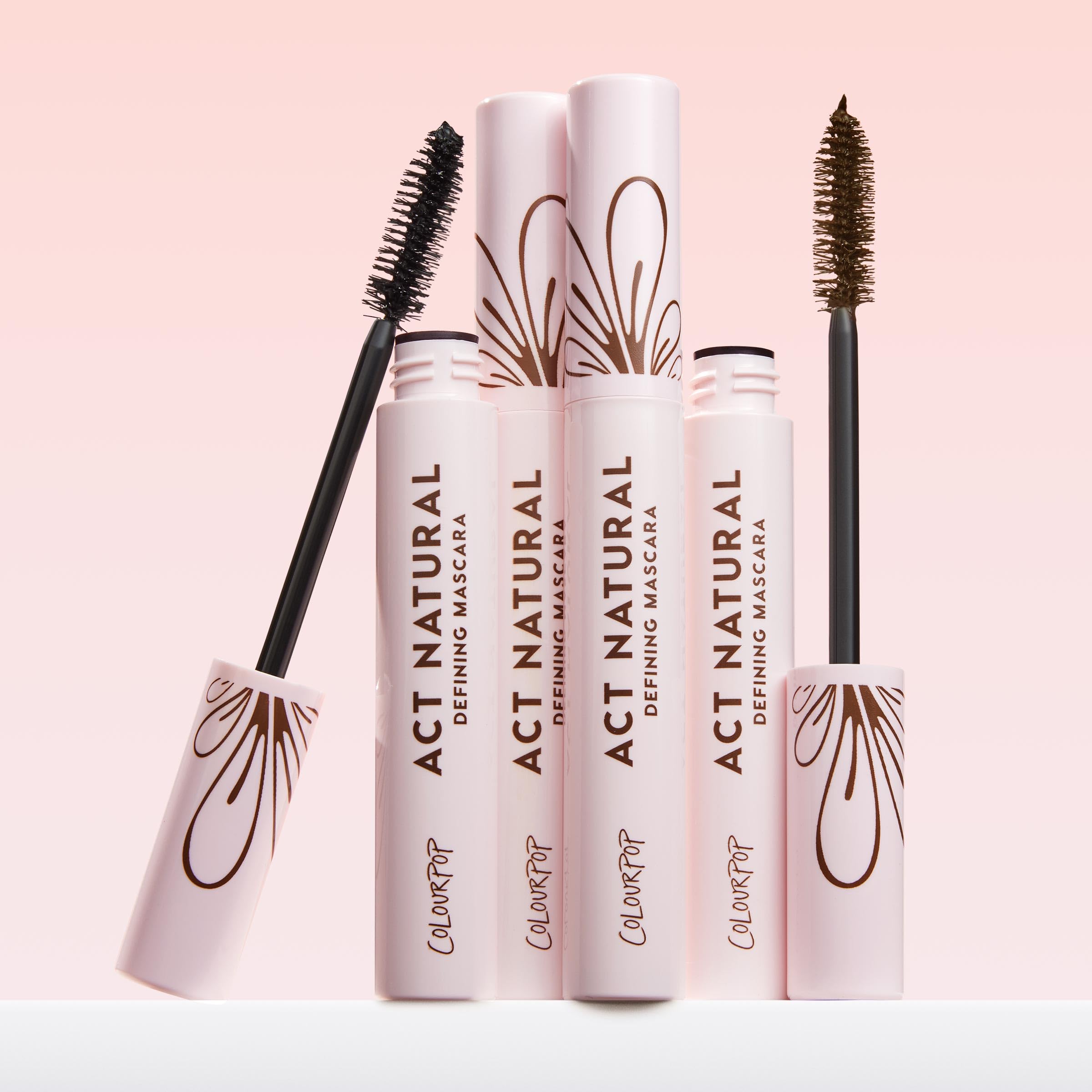 ColourPop máscara facilita remoción con aceite limpiador recomendado
