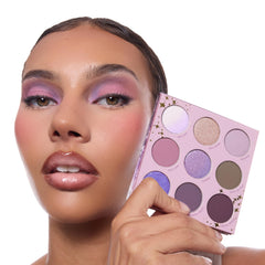 ColourPop All Amethyst Palette: pigmentación intensa para delinear sombras con facilidad.