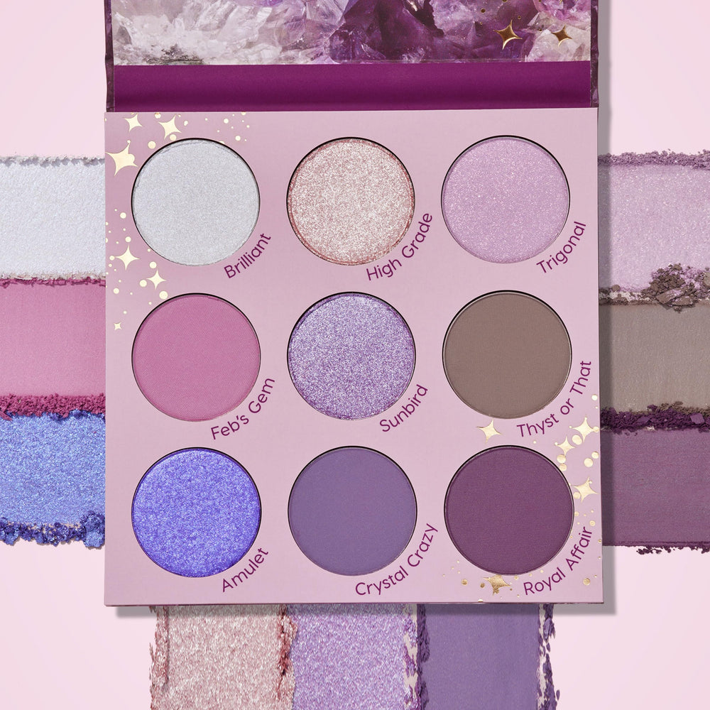 ColourPop All Amethyst Palette: muestra tonos purpura para degradados suaves y elegantes.
