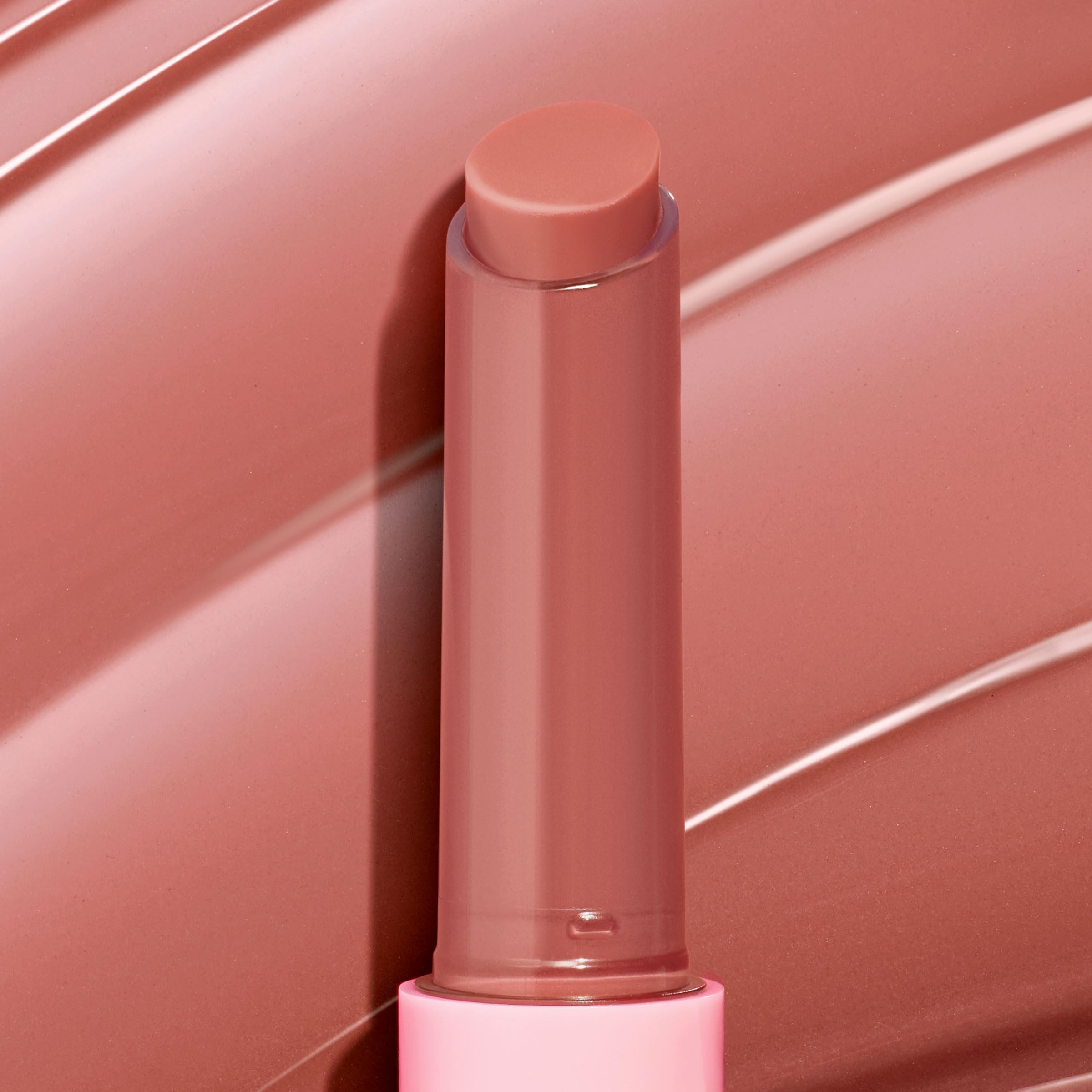 ColourPop Balsamo labial, aplicación suave para color sutil.