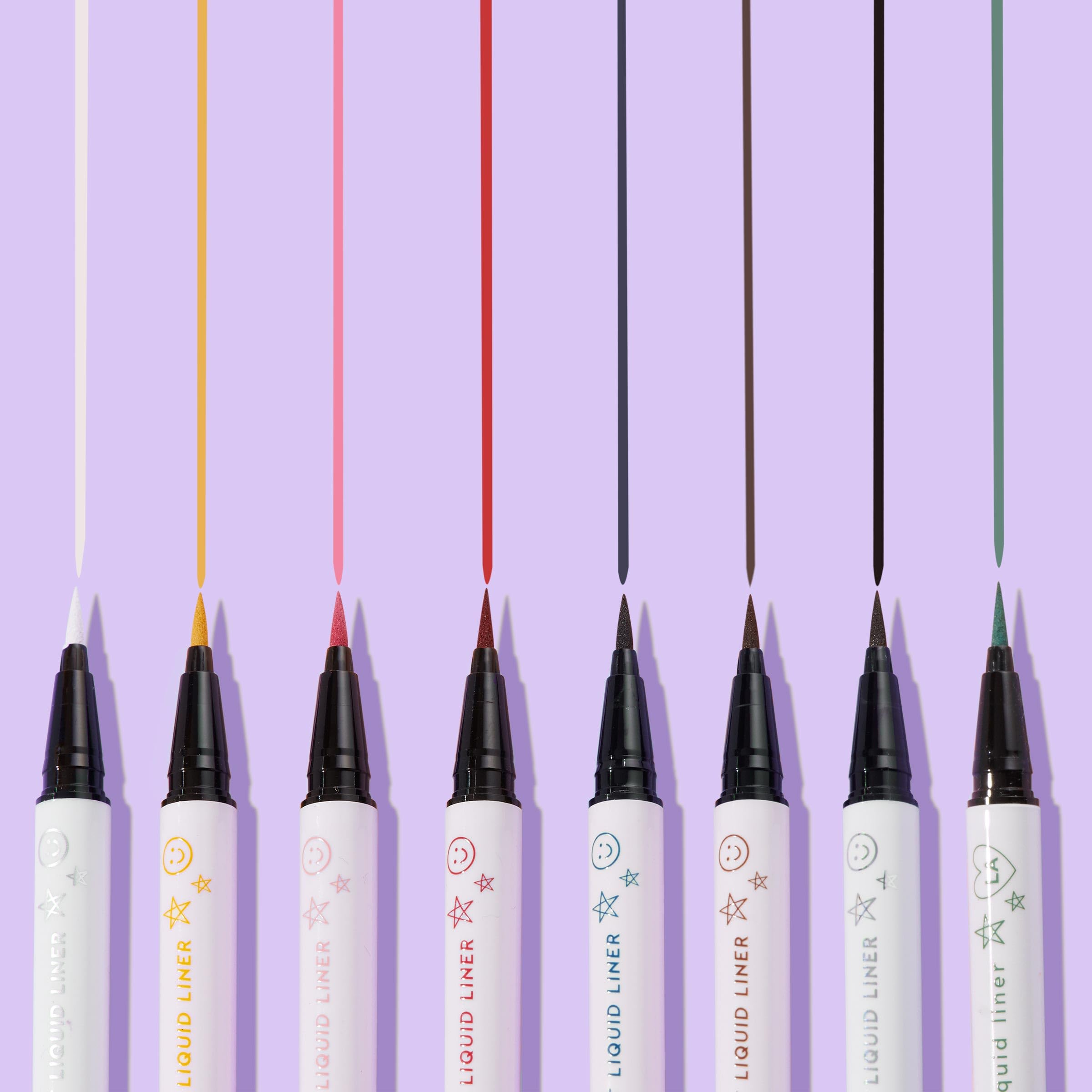 Delineador líquido ColourPop BFF: pigmento intenso para color vibrante.