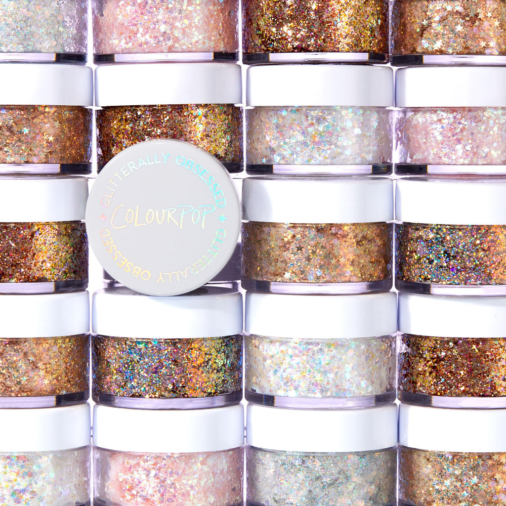 ColourPop Disco Lady brillo facial aporta chispa divertida para looks festivos.