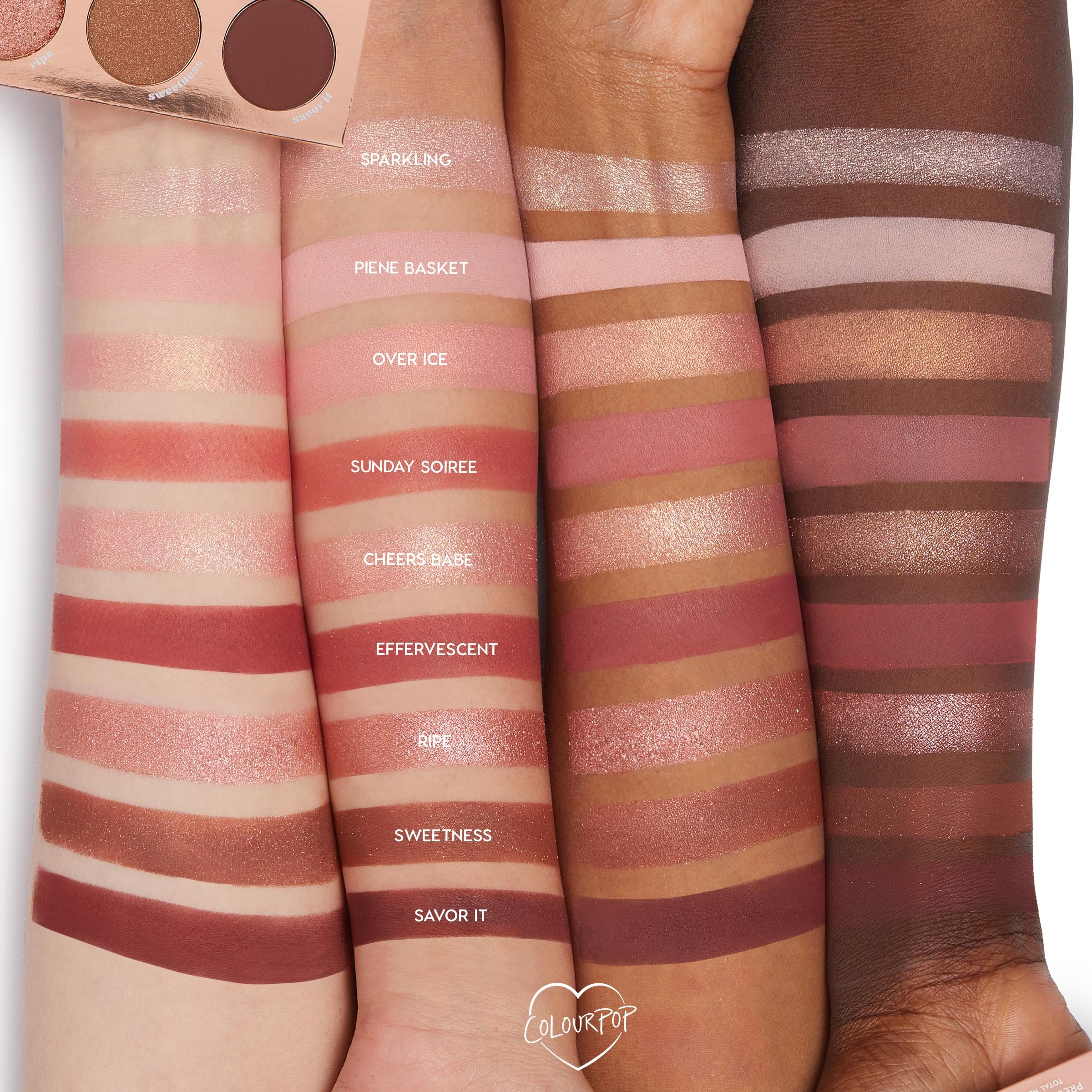ColourPop By The Rosé Paleta con destellos rosados para toques brillantes.