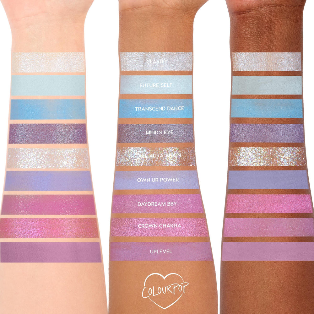 ColourPop: empaque compacto de paleta para viaje y maquillaje diario.