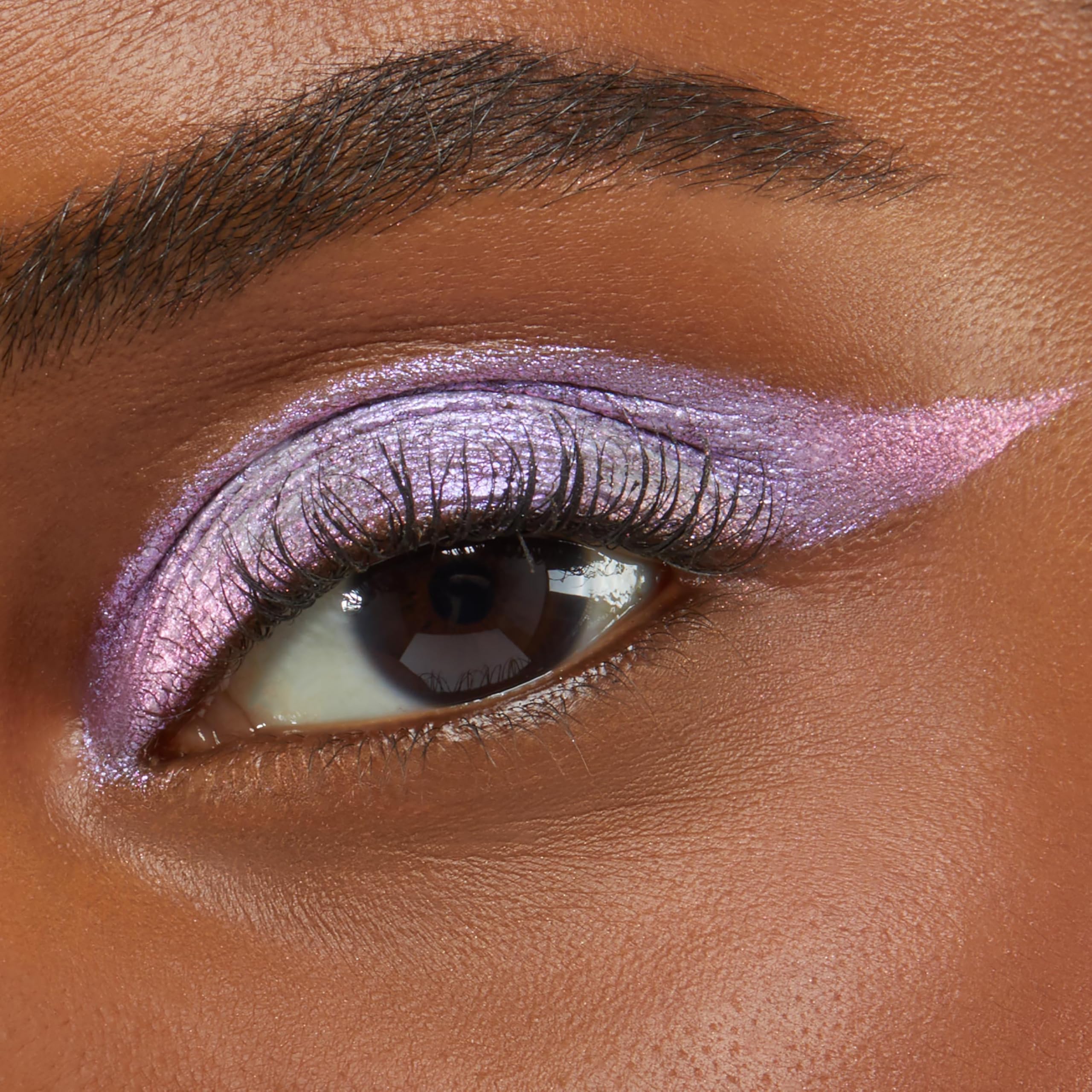 ColourPop Shadow Stix base de sombra para mayor durabilidad.