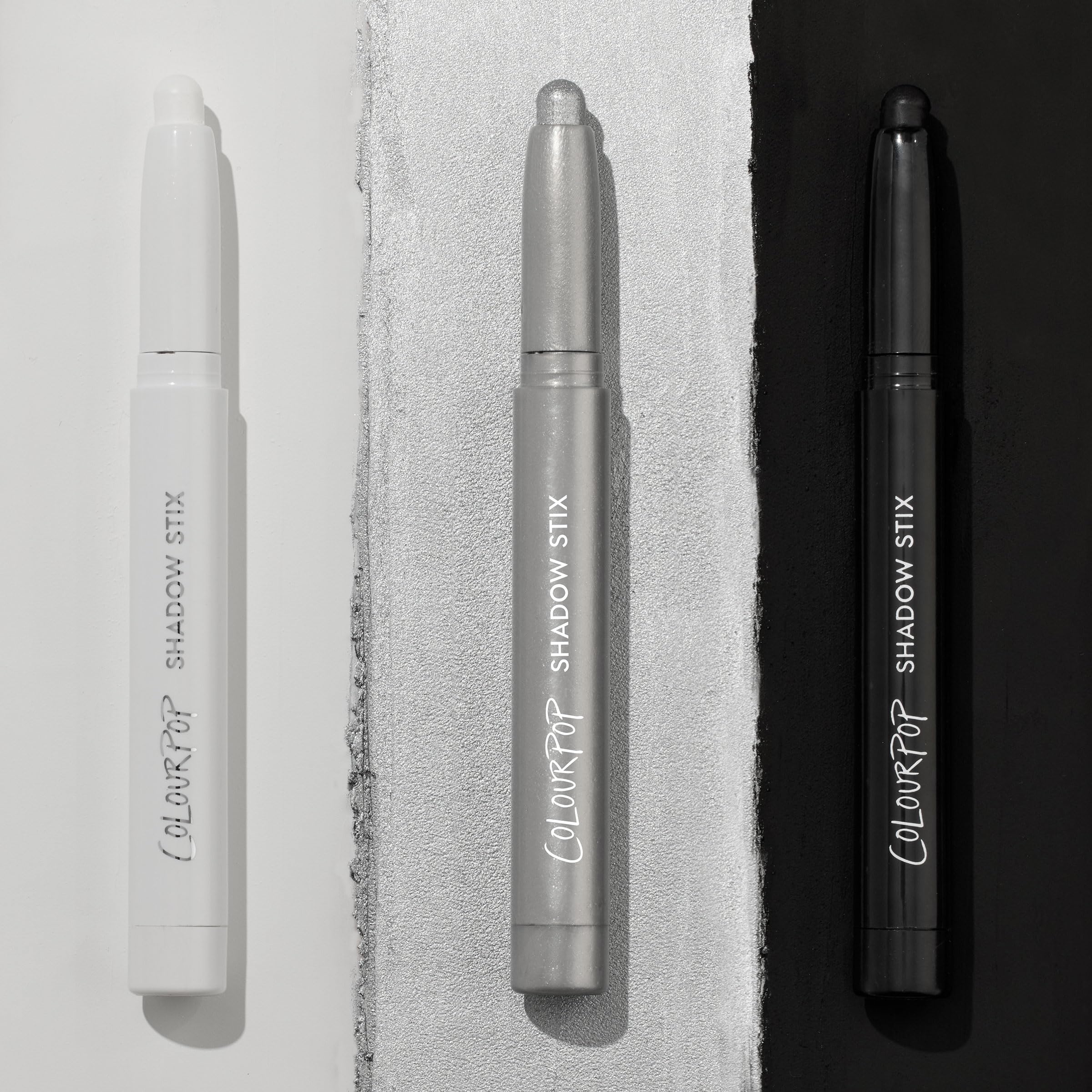 ColourPop Shadow Stix: base y delineado en uno para mayor versatilidad.