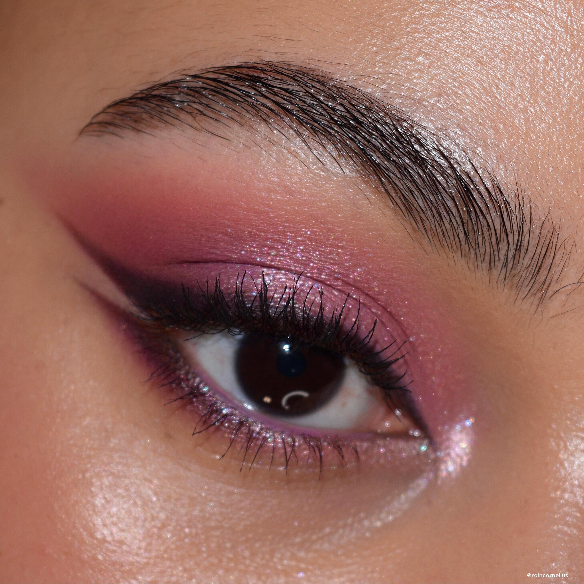 ColourPop Smoke N Roses matte-swirls close-up highlight silky textures for smooth blending.