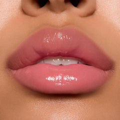 ColourPop Stitch acabado perlizado aporta brillo sutil y luminosidad.