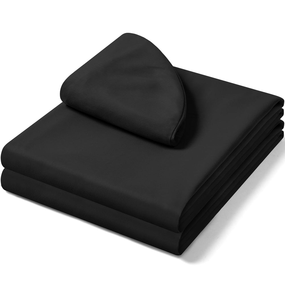 Comfyanno fitted sheet with elastic edge ensures secure fit on standard tables.