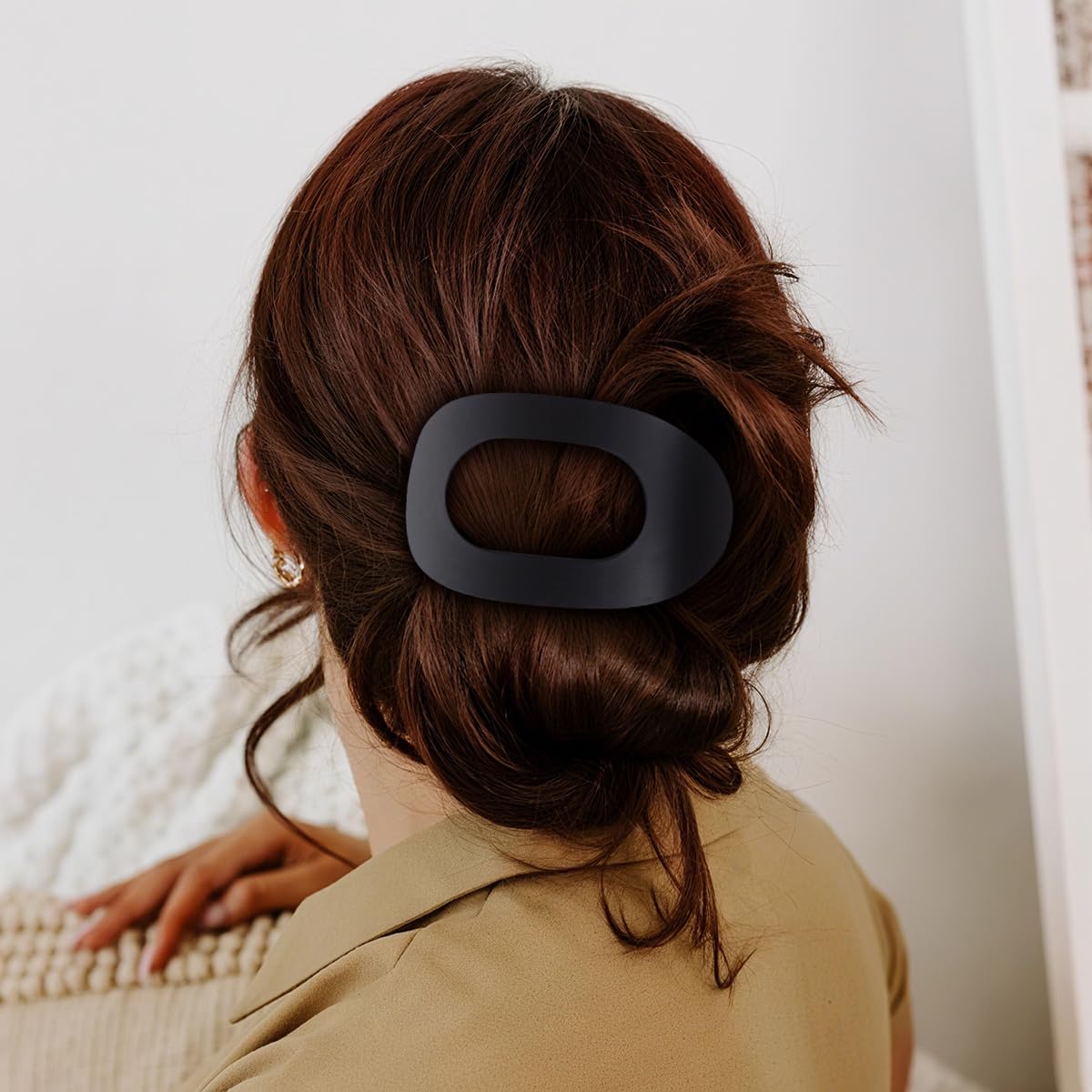 Comott non-slip flat claw clip grips hair without snagging