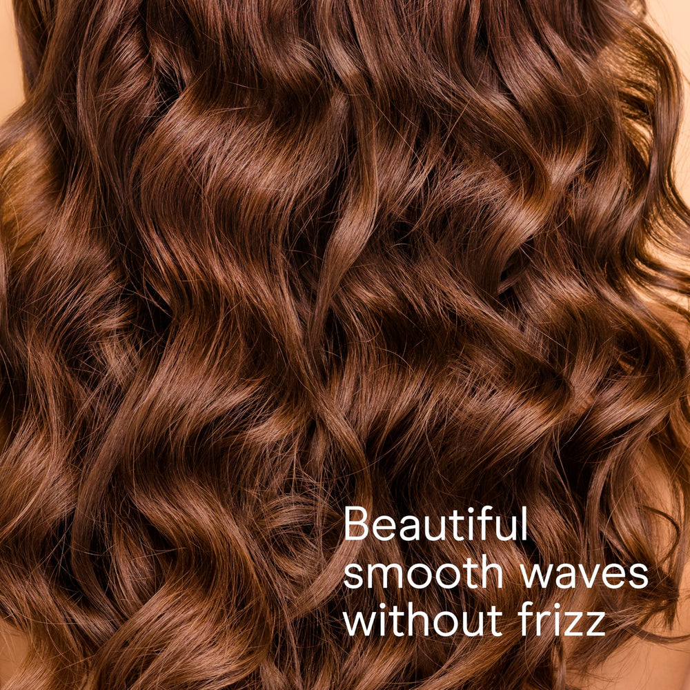 Conair Double Ceramic 1-Inch Curling Wand Turbo Heat enables precise control for bold looks.