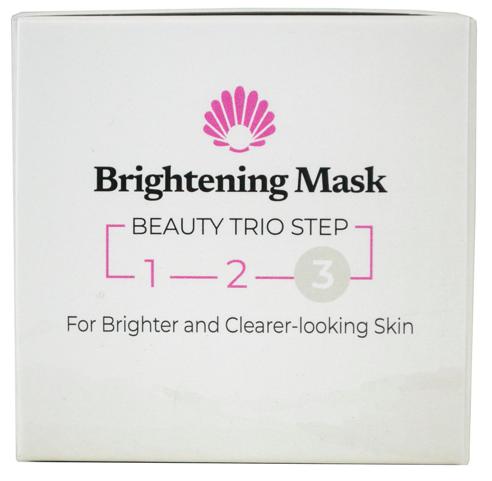 Concha Nacar Brightening Mask No.3 application scene demonstrates easy 30–60 minute use.
