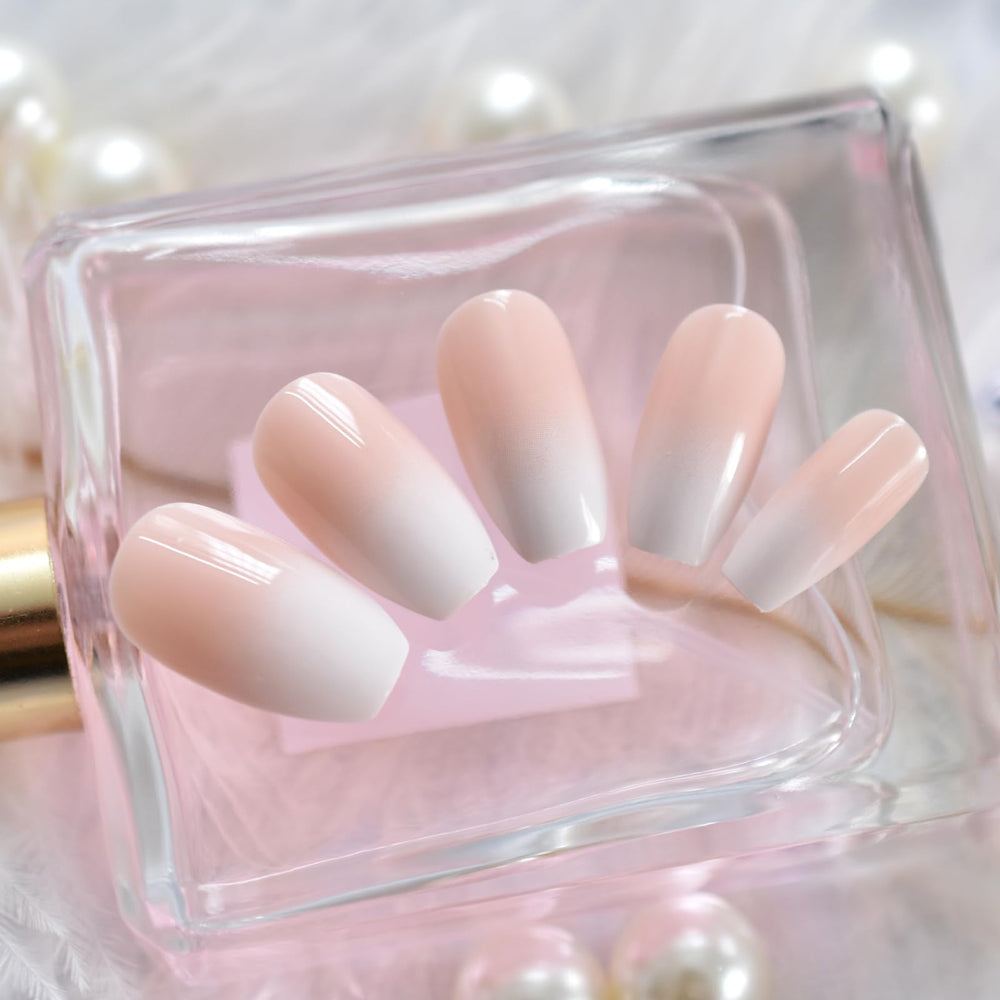 CoolNail instrucciones simples para pegar con adhesivas incluidas.