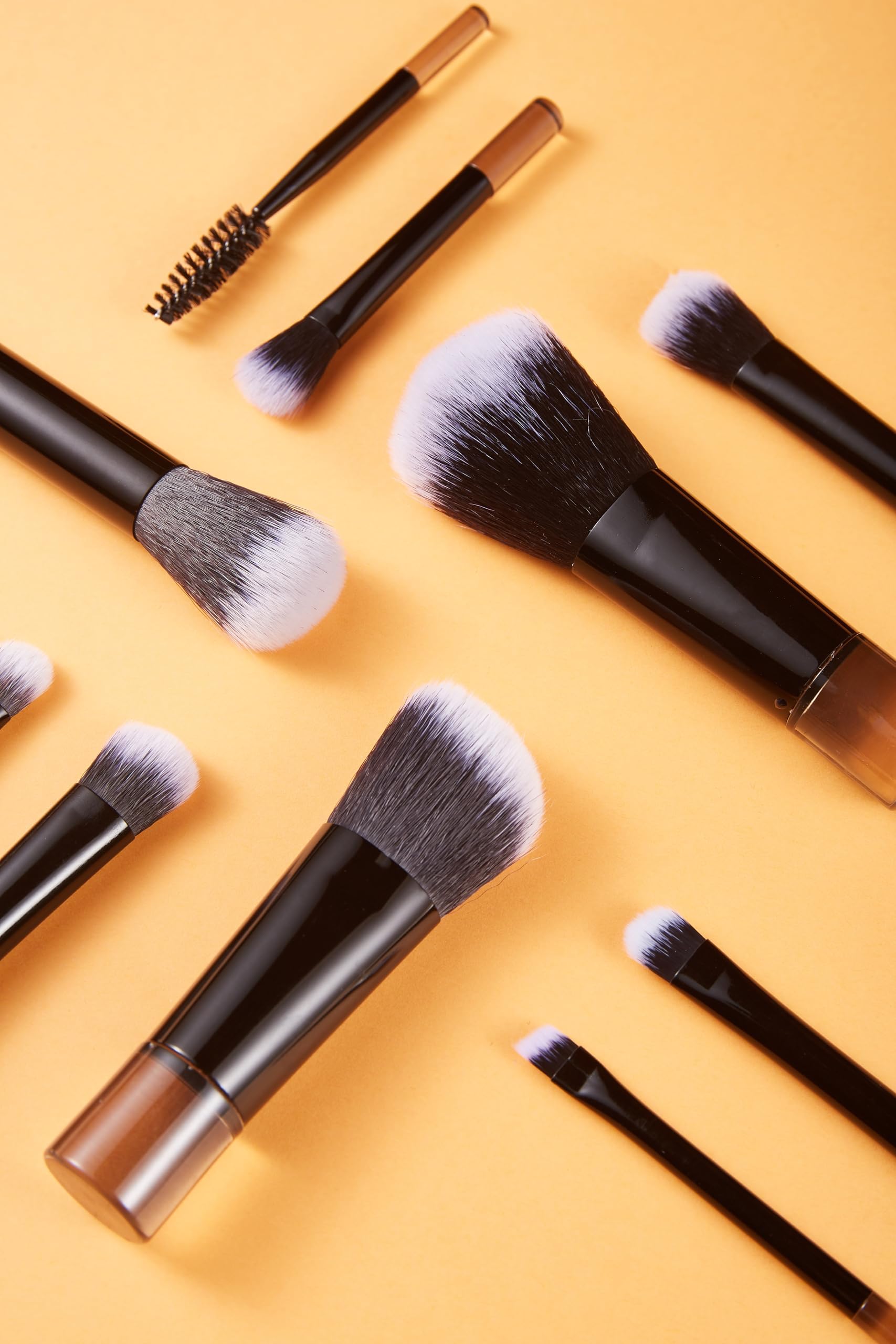 COSHINE vegan cruelty-free makeup brushes ideal for daily use.