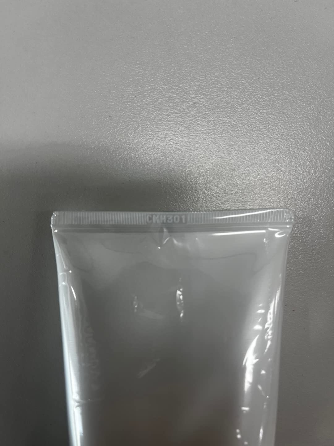 Cosrx envase de 150 ml para uso diario del limpiador.