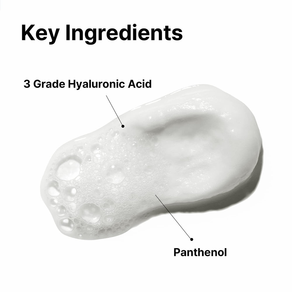 COSRX Hydrium limpiador con ingredientes hialurónicos de alta hidratación.