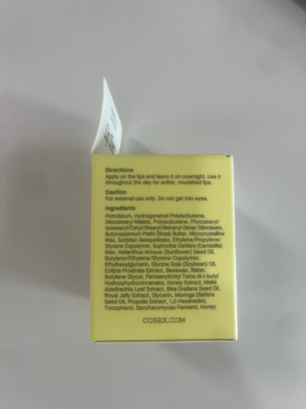 COSRX manteca de karité aporta hidratación intensa para labios secos