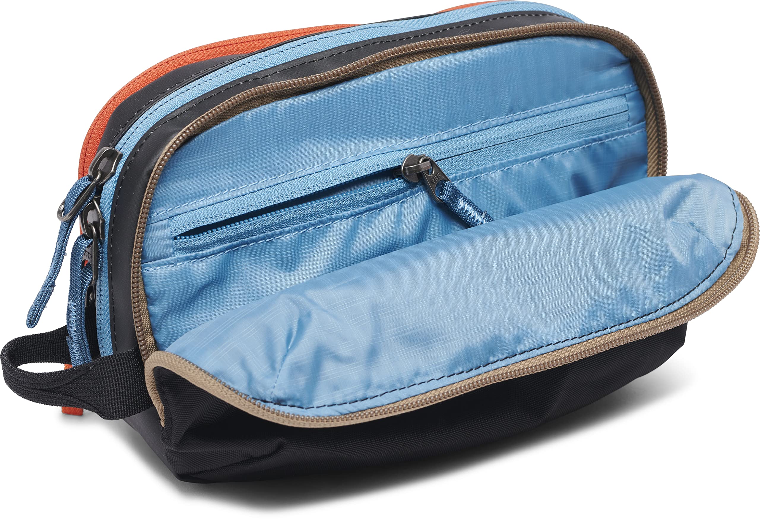 Durable recycled nylon materials used in the black Nido Accessory Bag