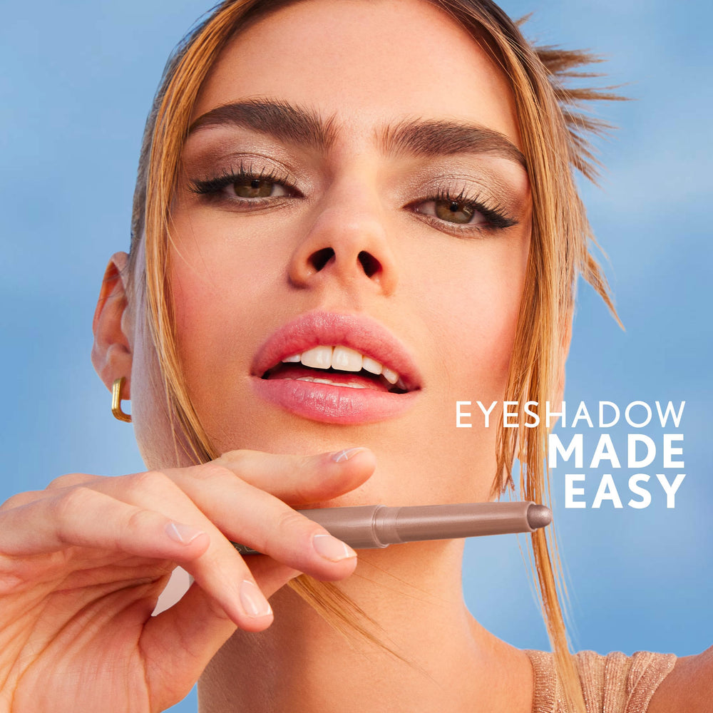 CoverGirl Clean Eye Color Desliza Suave Difumina: uso cómodo y acabado limpio.